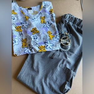 Disney Simba Scrub Top w/pant